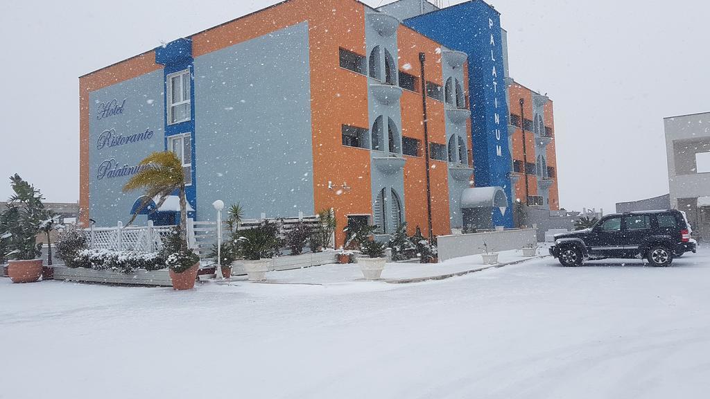 מטאפונטו Hotel Palatinum מראה חיצוני תמונה