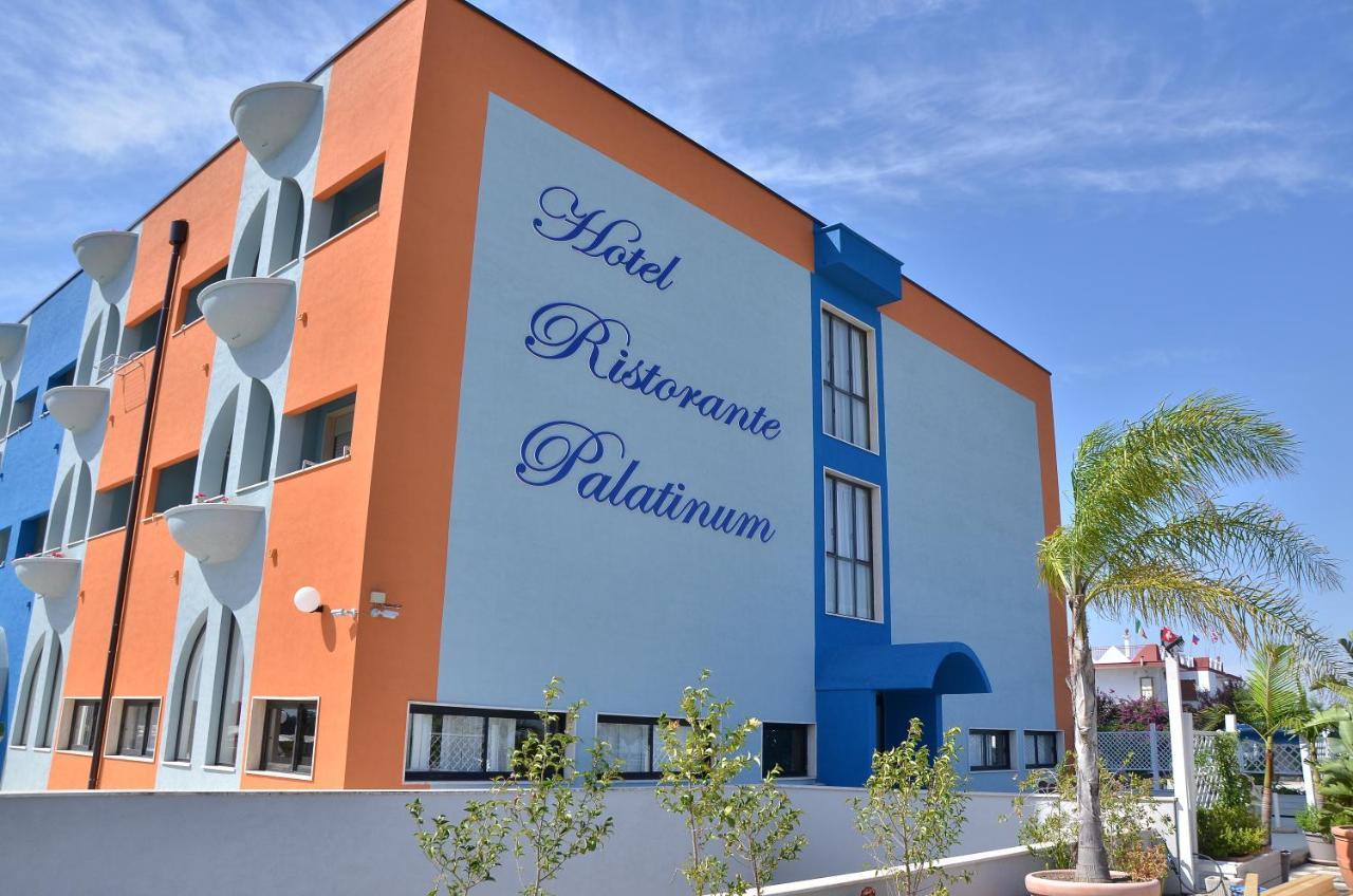 מטאפונטו Hotel Palatinum מראה חיצוני תמונה