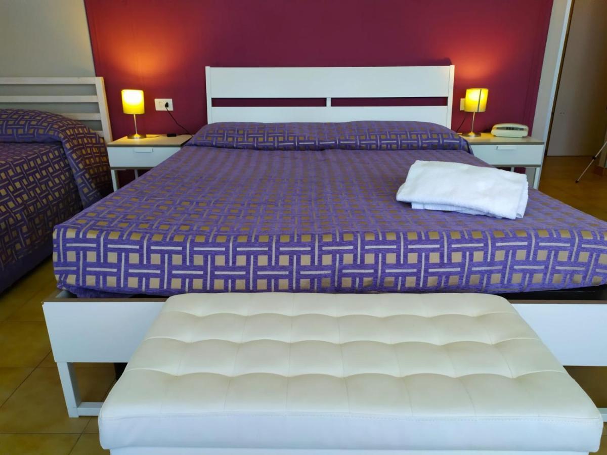 מטאפונטו Hotel Palatinum מראה חיצוני תמונה